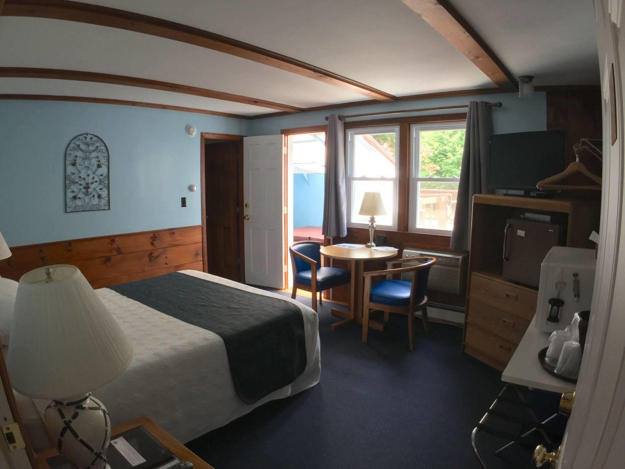 Bay Top Motel Вейрс-Бич Экстерьер фото