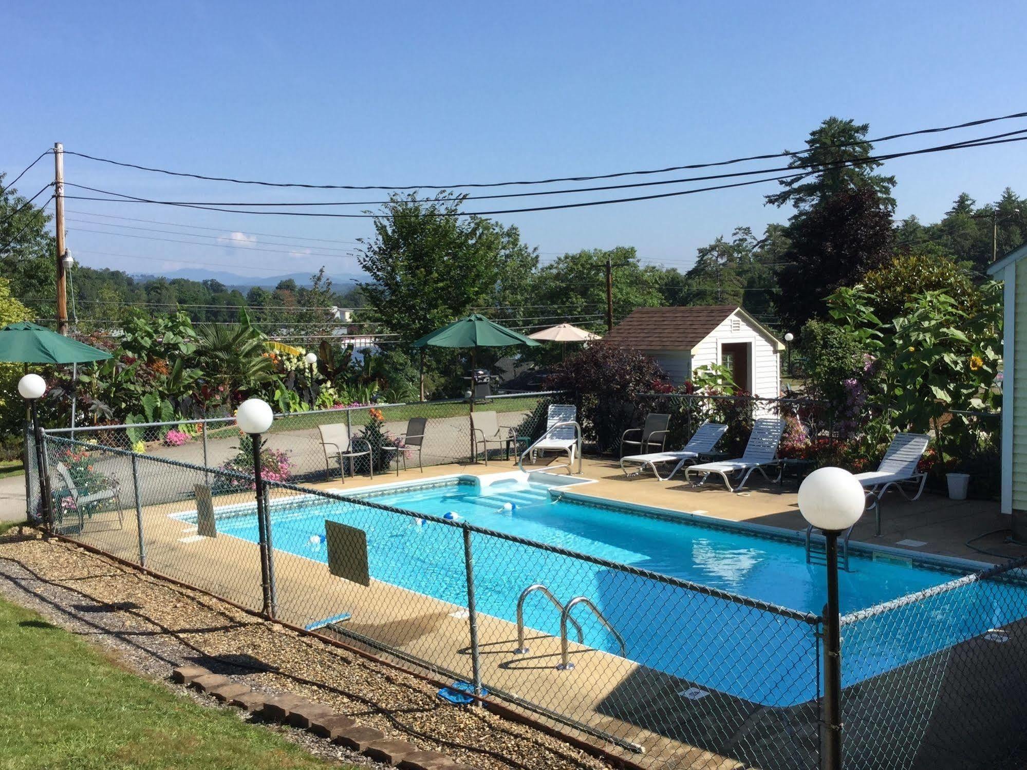 Bay Top Motel Вейрс-Бич Экстерьер фото