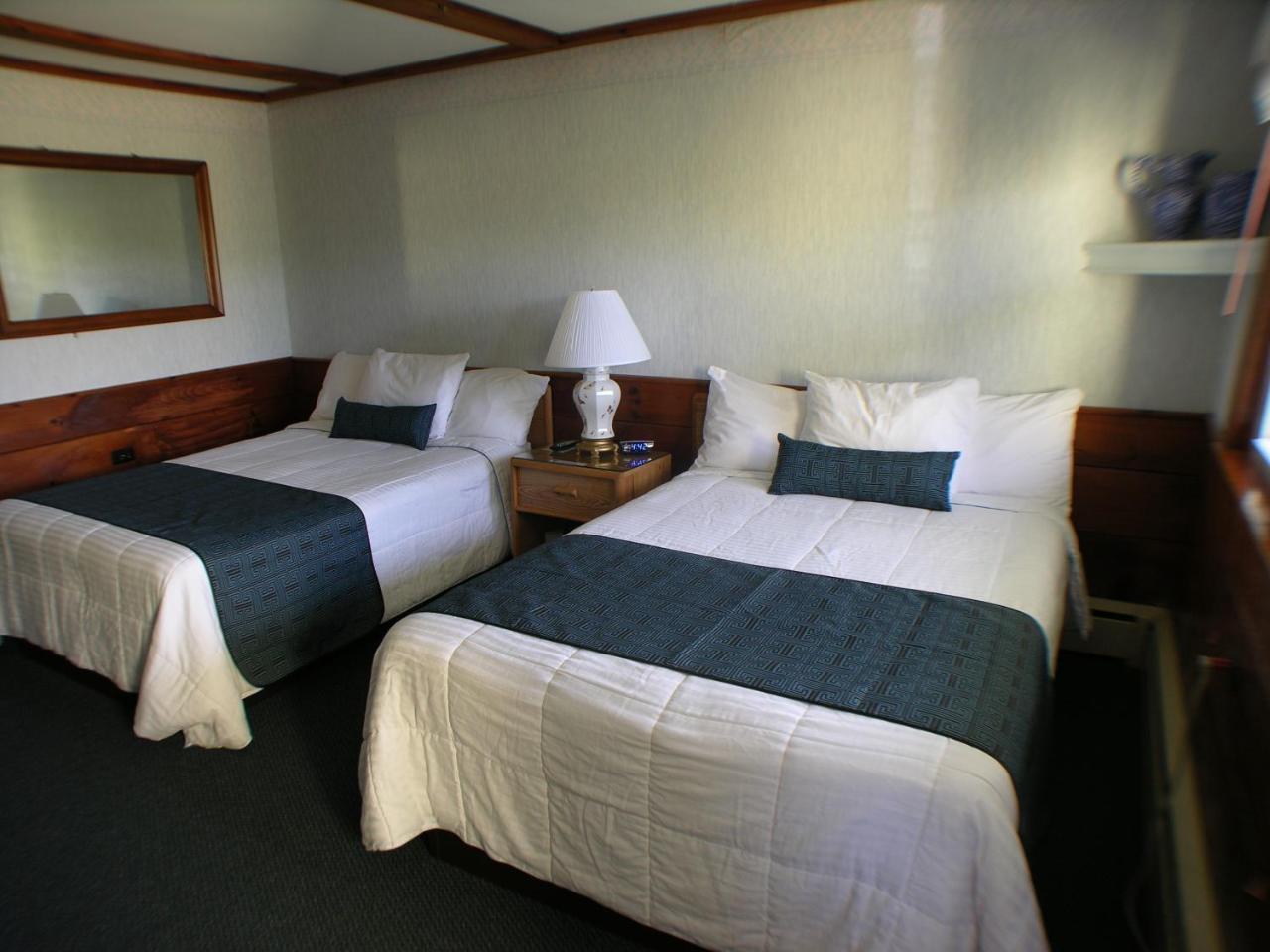 Bay Top Motel Вейрс-Бич Экстерьер фото